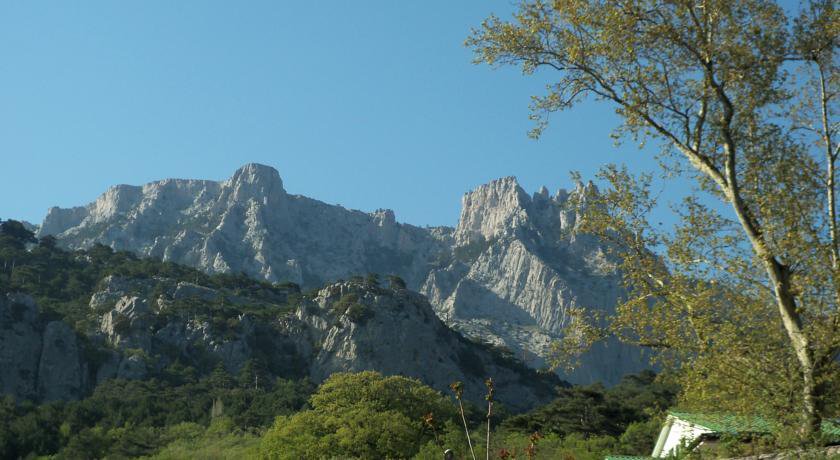 Гостиница on Sevastopolskoe shosse 1v Алупка-17
