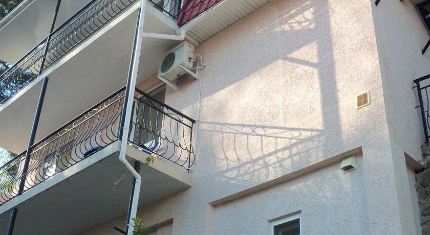 Гостиница on Sevastopolskoe shosse 1v Алупка-4